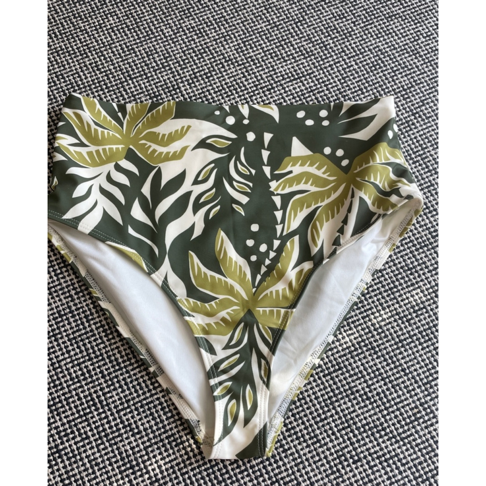 High waisted Old Navy Printed Swim Bottoms
